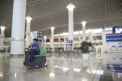 کنترل ریزش مواد شوینده بر سطح برس اسکرابر