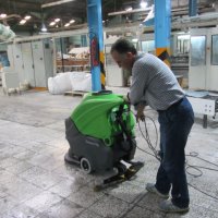 اسکرابر کابلی بهتر است یا اسکرابر باطری دار؟